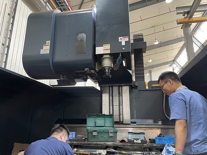 臺灣喬福VMC21100立加 大修精度